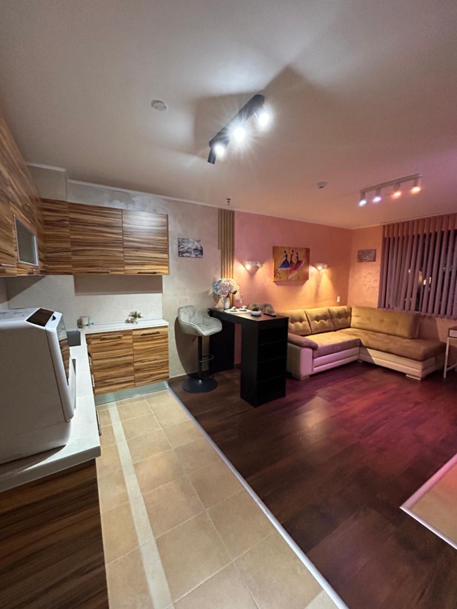 2-Bedroom, 2-Bathroom With Fireplace And Garden At Winslow Infinity Μπάνσκο Εξωτερικό φωτογραφία