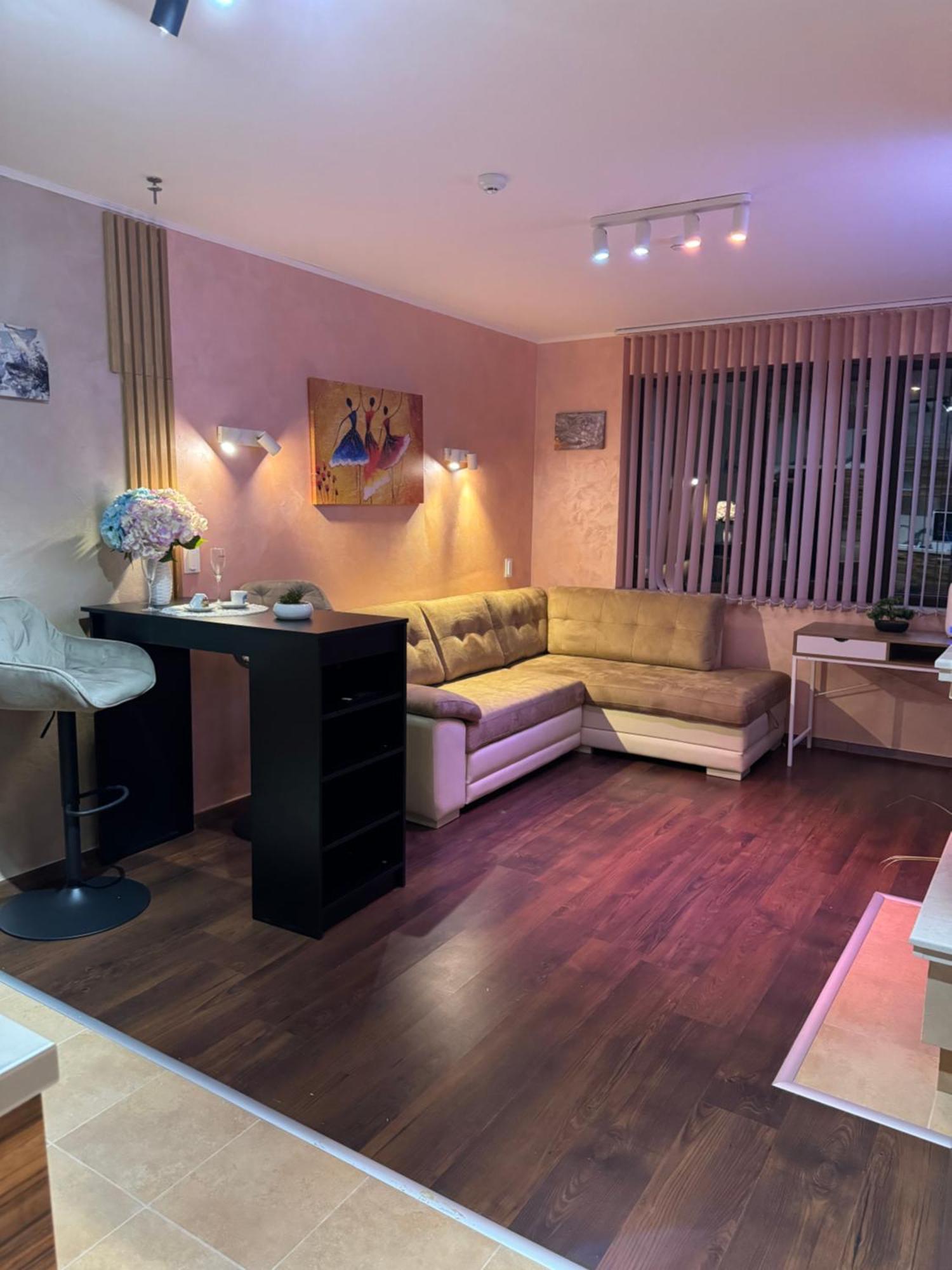 2-Bedroom, 2-Bathroom With Fireplace And Garden At Winslow Infinity Μπάνσκο Εξωτερικό φωτογραφία